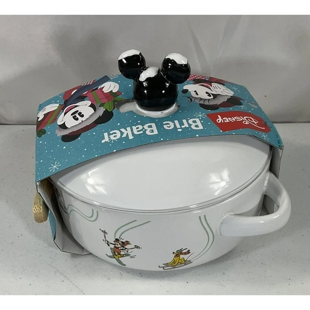 Disney Mickey Mouse And Friends Winter Christmas Brie Baker With Wooden Spoon